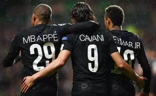  南美洲解放者杯小组赛冷门迭爆黑马球队突围成功