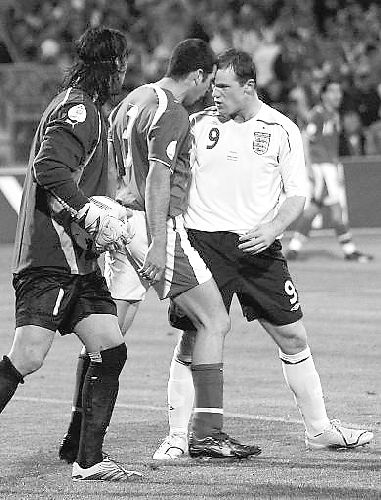  欧洲杯预选赛激战，死亡小组竞争惨烈  