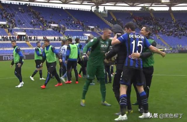  草根球队逆袭传奇，业余选手击败职业劲旅