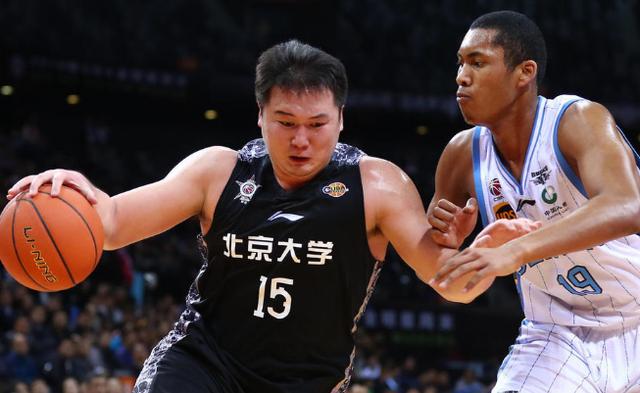  青春风暴席卷赛场，年轻军团展露锋芒