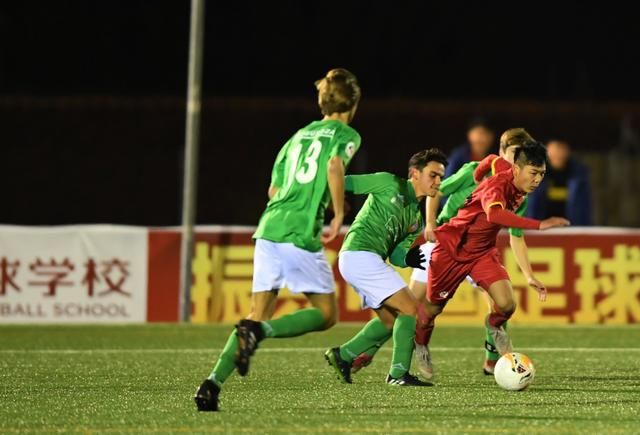  青训小将崛起，替补登场绝杀对手