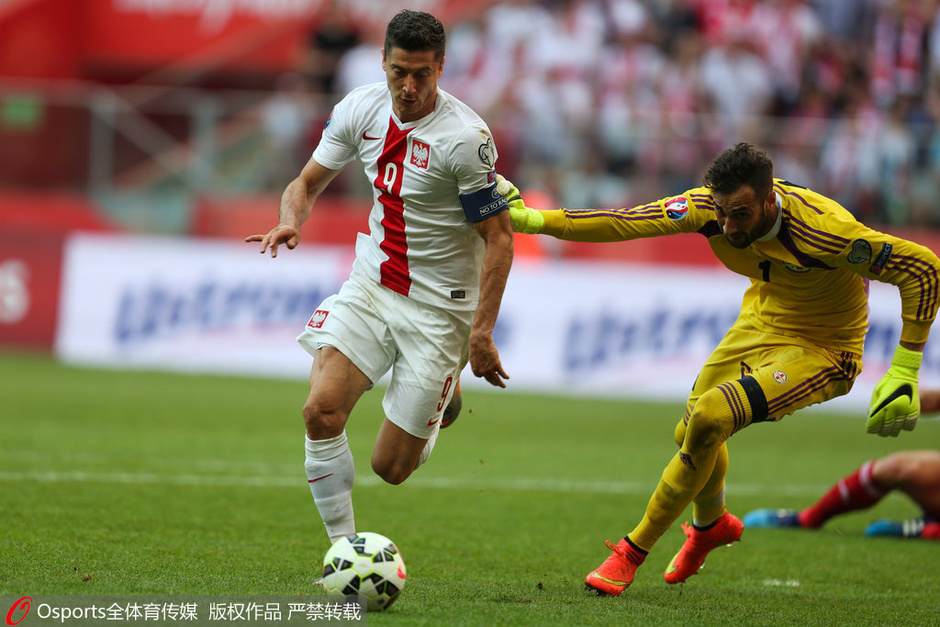  新星闪耀赛场，年轻前锋独中三元