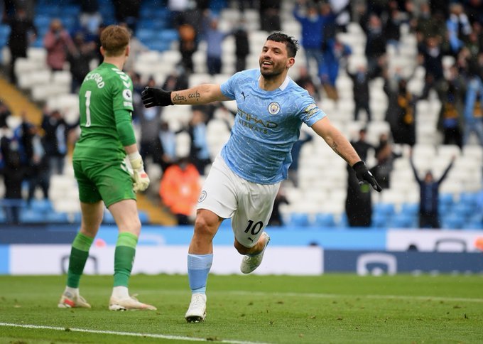  英超榜首大战，利物浦击败曼城夺魁